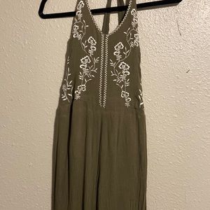 Jumpsuit size S. Green with details